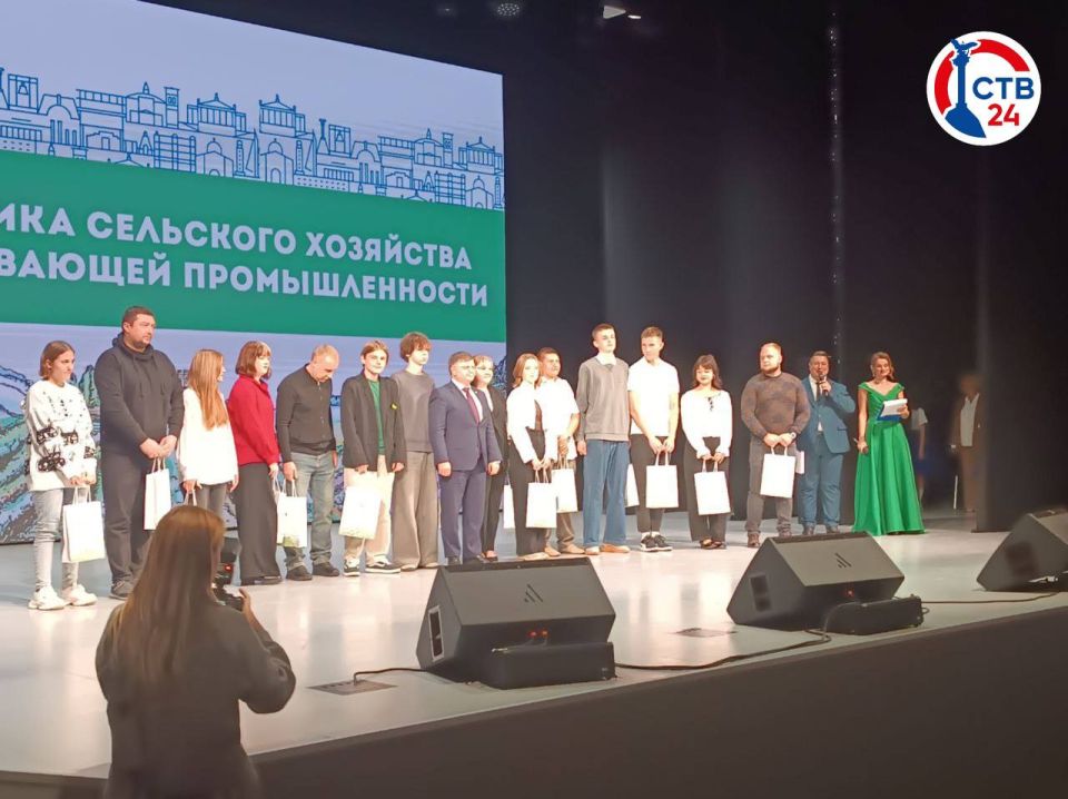 В севастопольском центре «Бухта Казачья» поздравили специалистов сельского хозяйства В севастопольском центре «Бухта Казачья» поздравили специалистов сельского хозяйства