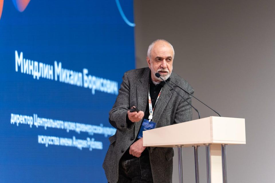 Сессия проекта «Музейные маршруты» прошла в Севастополе Сессия проекта «Музейные маршруты» прошла в Севастополе