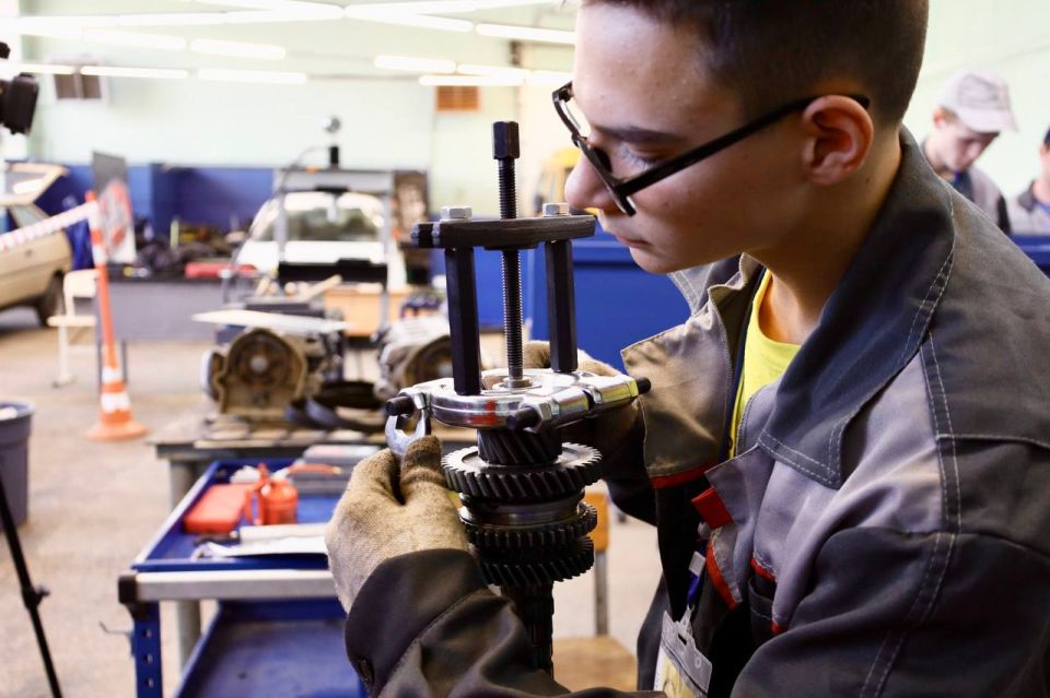 Уважаемые старшеклассники и родители, мы продолжаем традицию проведения ежемесячных дней открытых дверей в колледжах и техникумах, подведомственных Департаменту образования и науки Севастополя Уважаемые старшеклассники и родители, мы продолжаем традицию проведения ежемесячных дней открытых дверей в колледжах и техникумах, подведомственных Департаменту образования и науки Севастополя