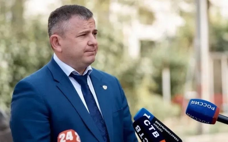 Уголовное дело в отношении бывшего топ-чиновника правительства Севастополя Иллариона Гапицонова по-прежнему не закрыто и вскоре может быть рассмотрено кассационной инстанцией