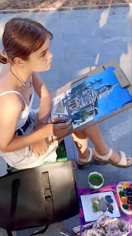Воспитанница дворца детского и юношеского творчества Севастополя заняла первое место во Всероссийском конкурсе «Свет храмов России»