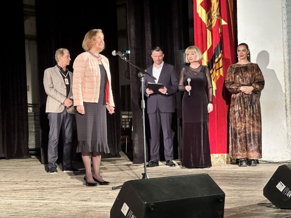 В Севастополе стартовал ХI Фестиваль духовно-нравственного и семейного кино «Святой Владимир» В Севастополе стартовал ХI Фестиваль духовно-нравственного и семейного кино «Святой Владимир»