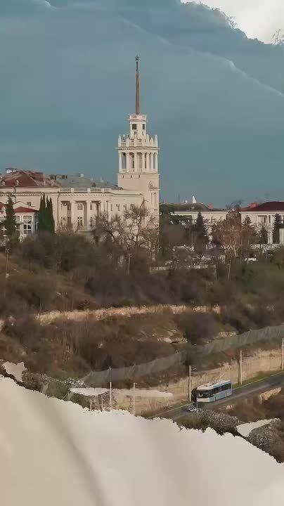 Что за Рудольфова гора находится в большом центре Севастополя?
