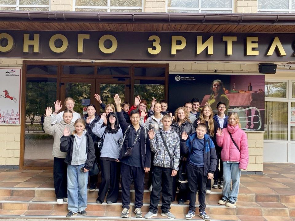 «Театральная среда» в СевТЮЗе: урок литературы в живом диалоге «Театральная среда» в СевТЮЗе: урок литературы в живом диалоге