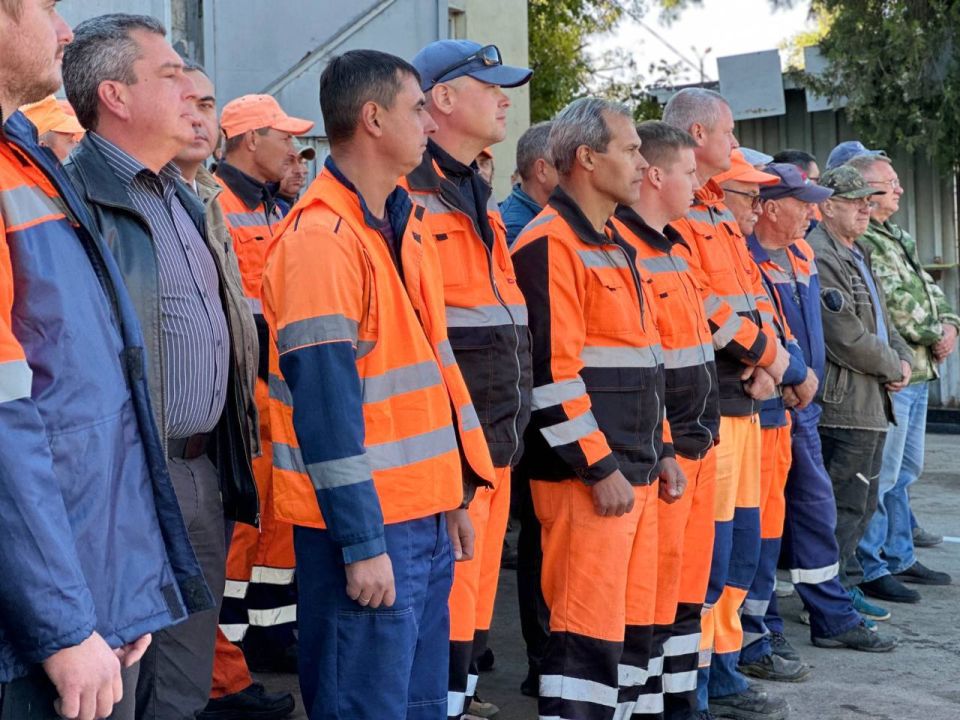 В преддверии Дня работника дорожного хозяйства наградили специалистов ГБУ «Севастопольский Автодор»