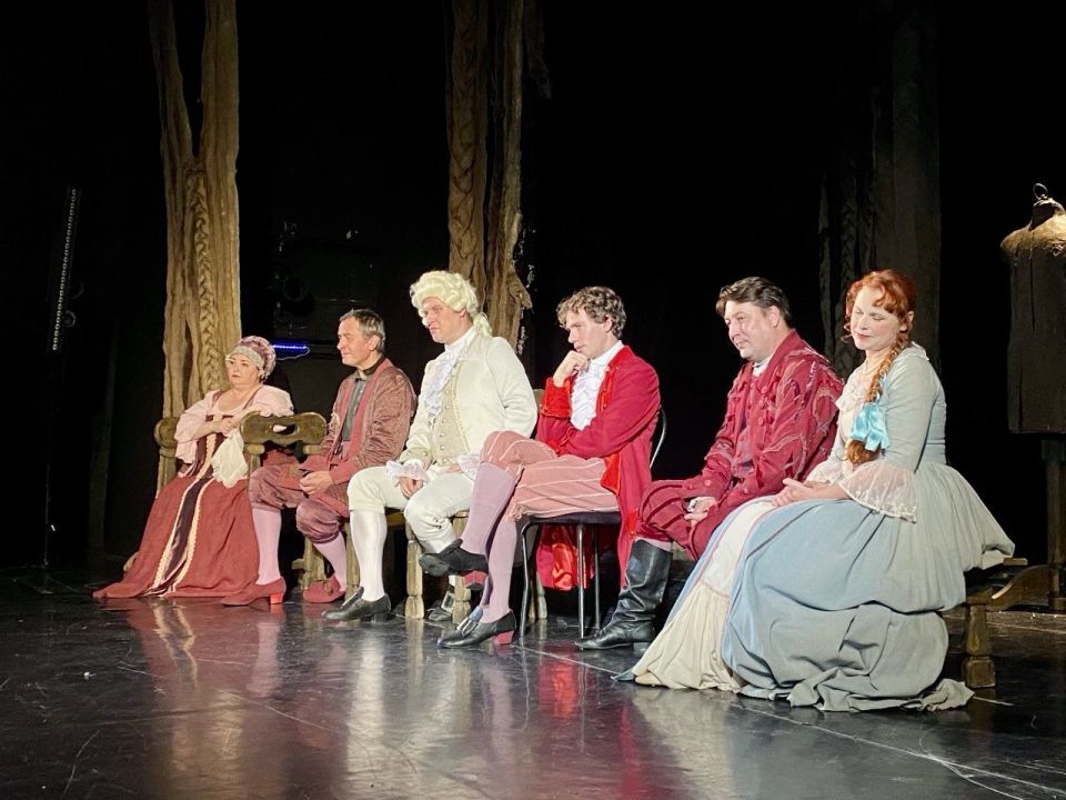 «Театральная среда» в СевТЮЗе: урок литературы в живом диалоге «Театральная среда» в СевТЮЗе: урок литературы в живом диалоге