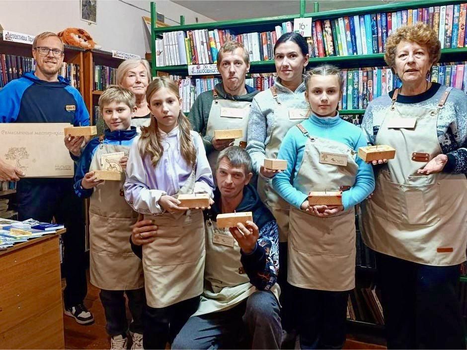 Сила рук, тепло сердец - мастер-классы ко Дню отца Сила рук, тепло сердец - мастер-классы ко Дню отца