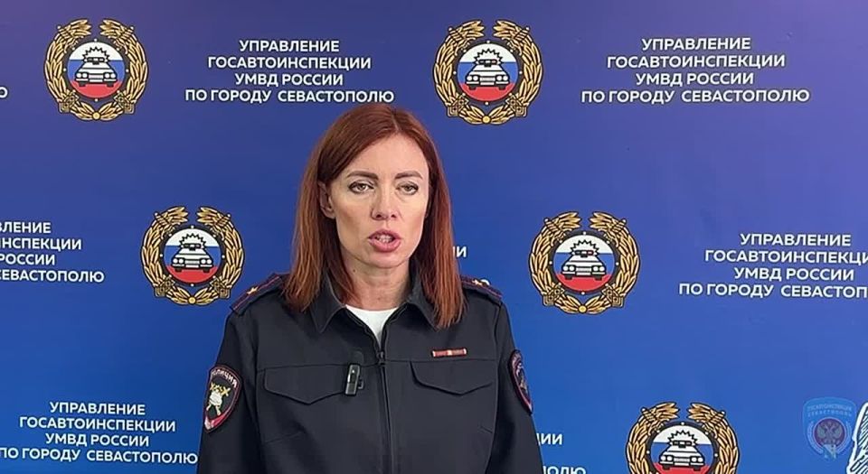 ���������������� ����������� ��������� � ��������������� ��������, ������������� 4-������� ���� � ������ ������