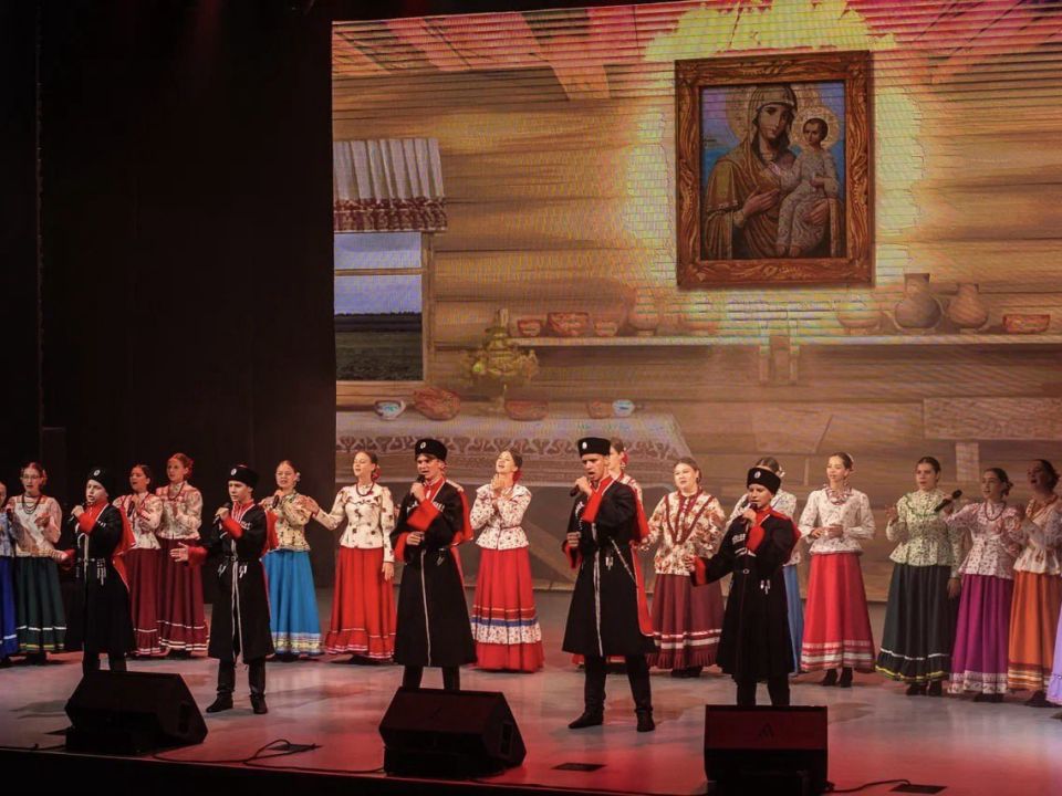 В Севастополе отметили Всероссийский День отца В Севастополе отметили Всероссийский День отца