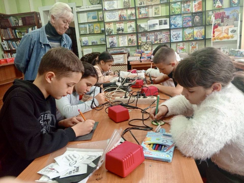 Сила рук, тепло сердец - мастер-классы ко Дню отца Сила рук, тепло сердец - мастер-классы ко Дню отца