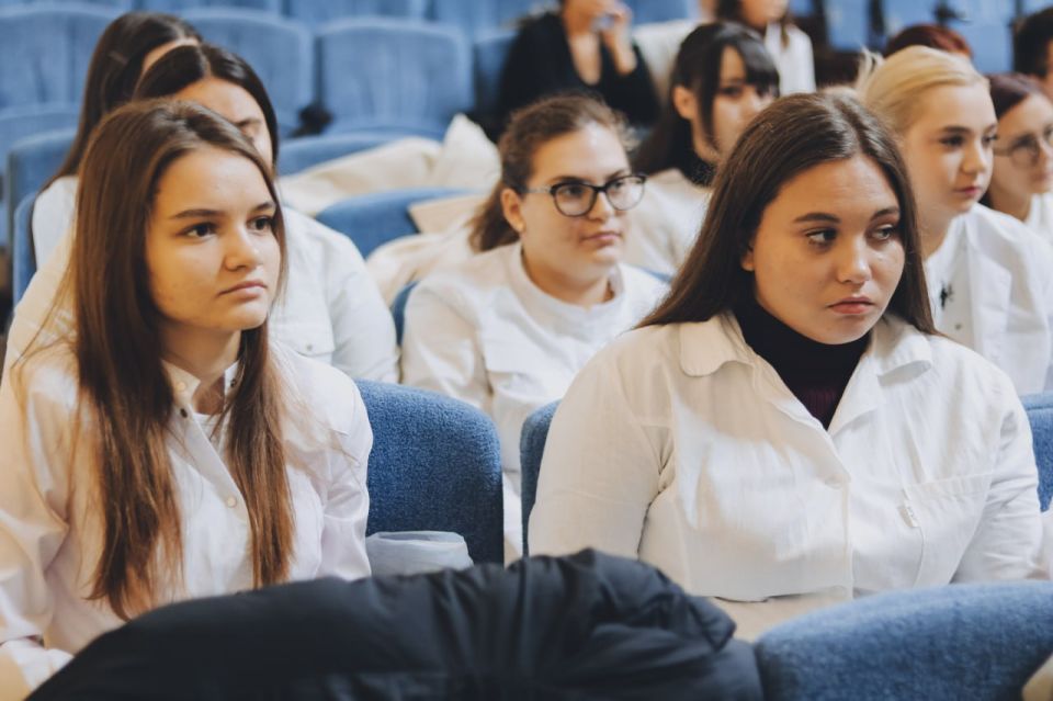 ������� ������ ����������� ��������� � ��������