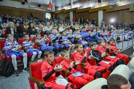 Сергей Резниченко: Сегодня традиционно юных севастопольских футболистов приняли в большую футбольную семью!