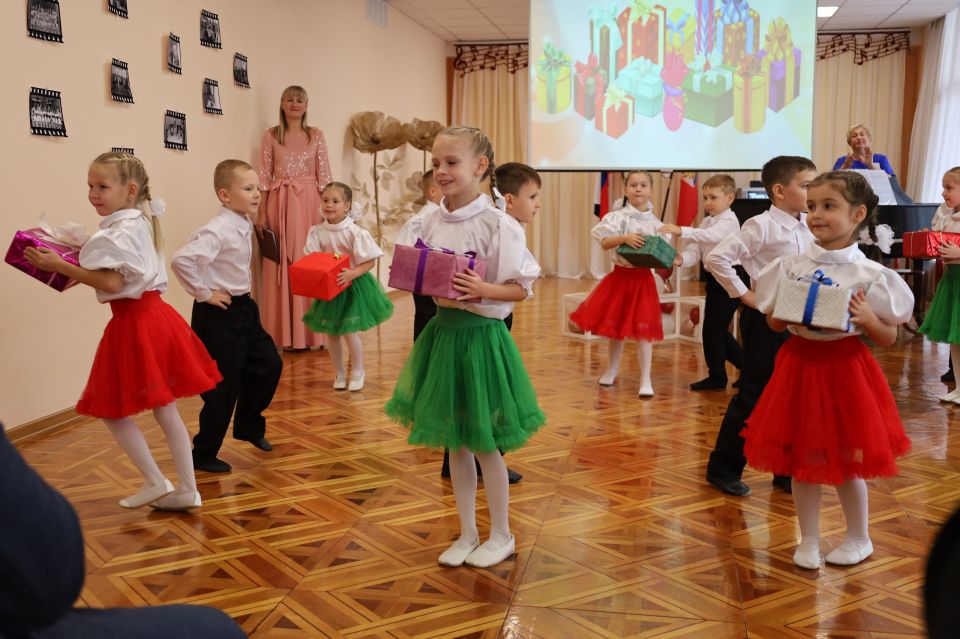 ������� ������� ���� ����� � ��������� � ����� 45-����� �������� ���� � 123 � ����������� ������