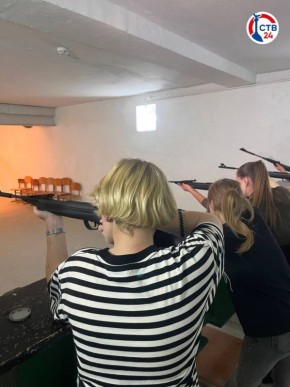 В севастопольской школе №23 проходит муниципальный этап турнира по стрельбе из пневматической винтовки