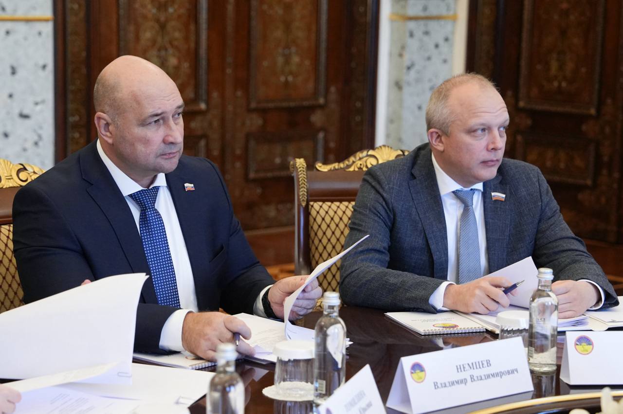 Владимир Немцев: Как Председатель Южно-Российской Парламентской Ассоциации принимаю участие в работе Парламентской Ассоциации Северо-Запада России в Санкт-Петербурге Владимир Немцев: Как Председатель Южно-Российской Парламентской Ассоциации принимаю участие в работе Парламентской Ассоциации Северо-Запада России в Санкт-Петербурге