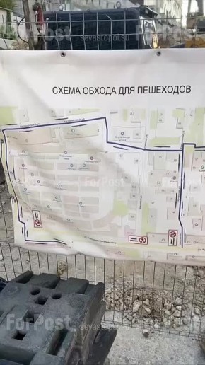 Ремонт подпорных стен и дороги на улице Адмирала Октябрьского, по данным подрядчика, может затянуться до лета 2026 года