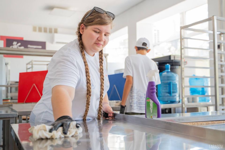 ����� ����������: ��������������� ������������ ������ � � ������ �������������� �������� �������� ��