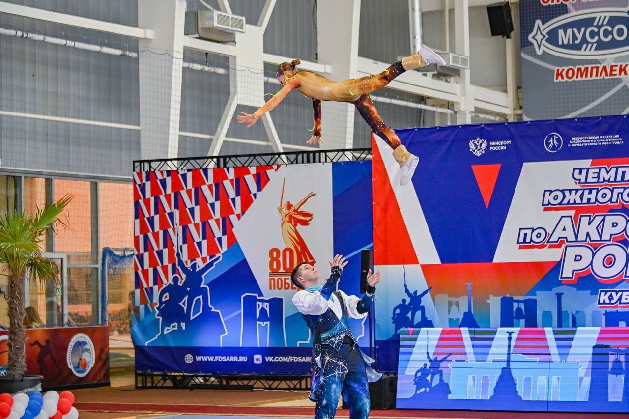 В Севастополе впервые проходит первенство и чемпионат Южного федерального округа по акробатическому рок-н-роллу! В Севастополе впервые проходит первенство и чемпионат Южного федерального округа по акробатическому рок-н-роллу!