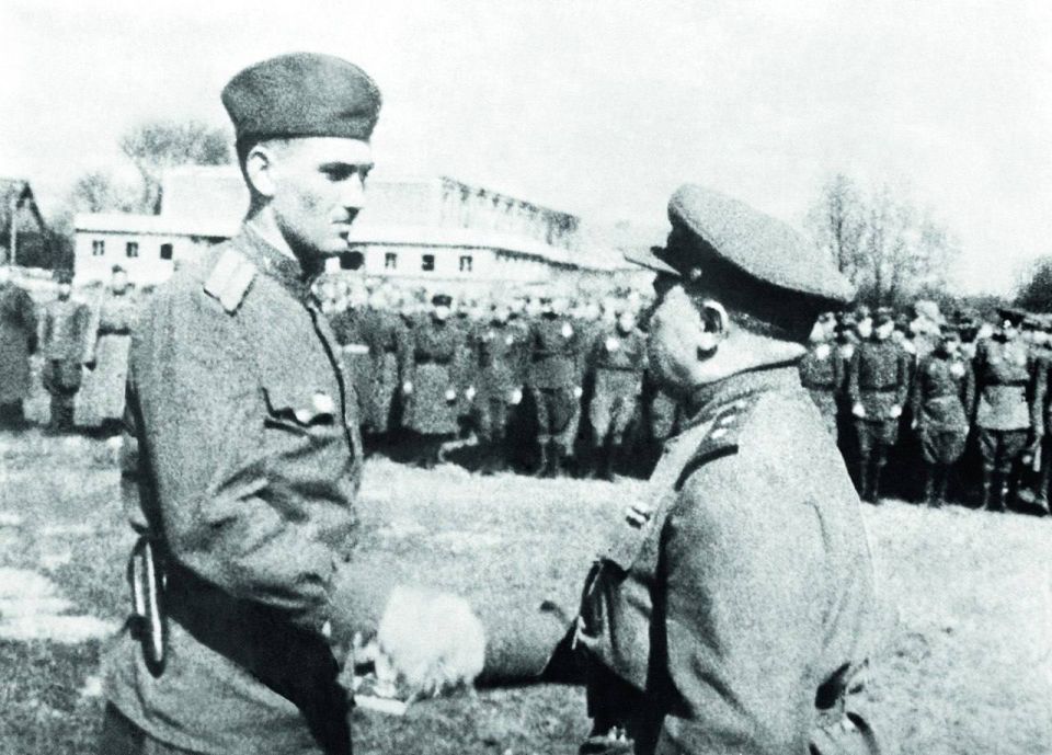 �������� ��� ������. 28 ���� 1942 ���� ����� ������ �������� ���� �� ����� ����������� ���������� ������� ������������� ����� � ���������� ������ � 227: ��� ���� �����