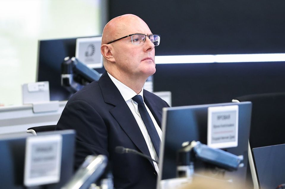  :  2025             400  