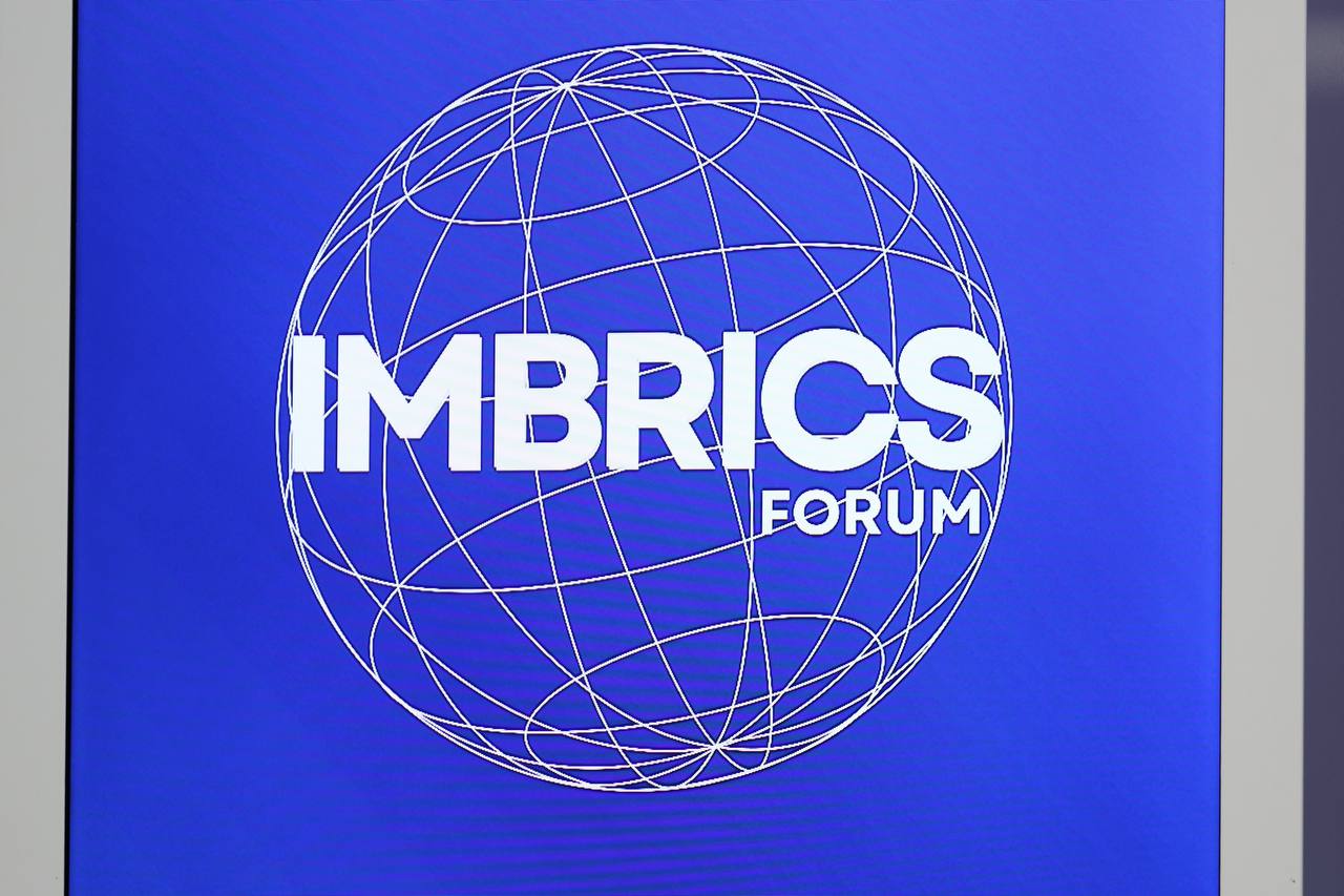 Владимир Немцев: Принял участие в пленарном заседании Международного муниципального форума БРИКС вместе с коллегами из российских регионов и других стран-участниц