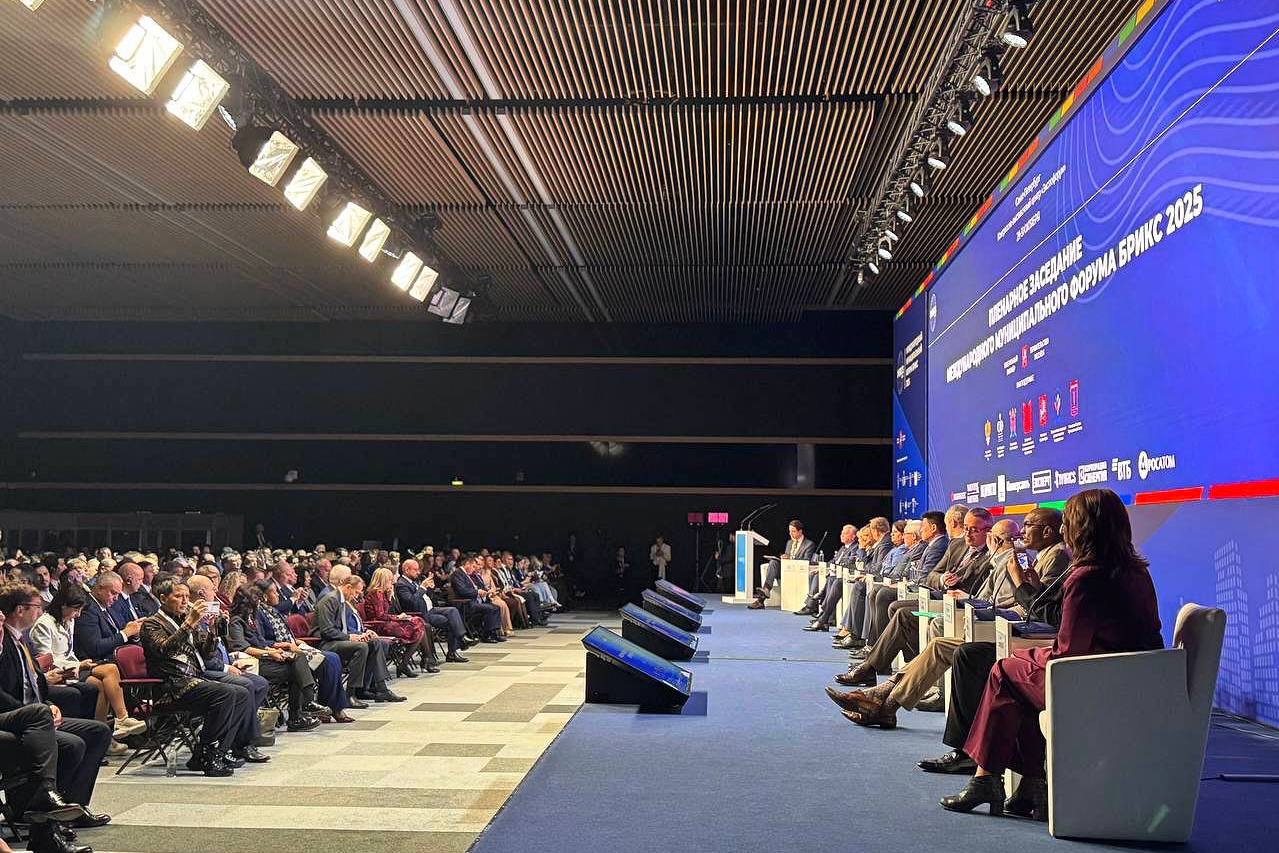 Владимир Немцев: Принял участие в пленарном заседании Международного муниципального форума БРИКС вместе с коллегами из российских регионов и других стран-участниц Владимир Немцев: Принял участие в пленарном заседании Международного муниципального форума БРИКС вместе с коллегами из российских регионов и других стран-участниц