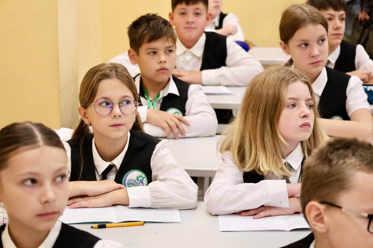 Продолжаю рассказывать про молодых специалистов в учреждениях образования Севастополя Продолжаю рассказывать про молодых специалистов в учреждениях образования Севастополя