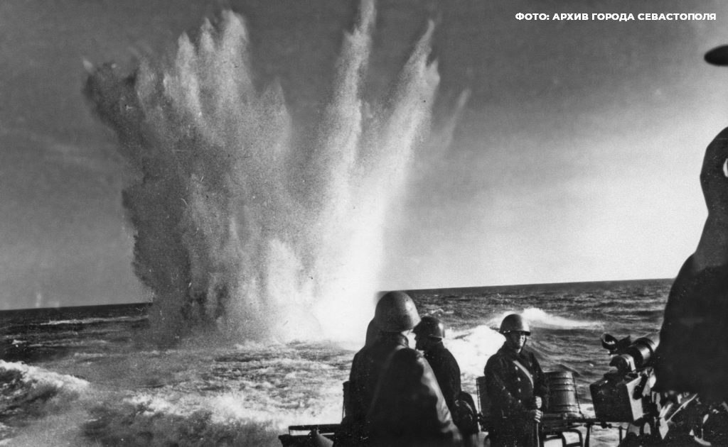 Михаил Развожаев: 84 года назад началась героическая 250-дневная оборона Севастополя Михаил Развожаев: 84 года назад началась героическая 250-дневная оборона Севастополя