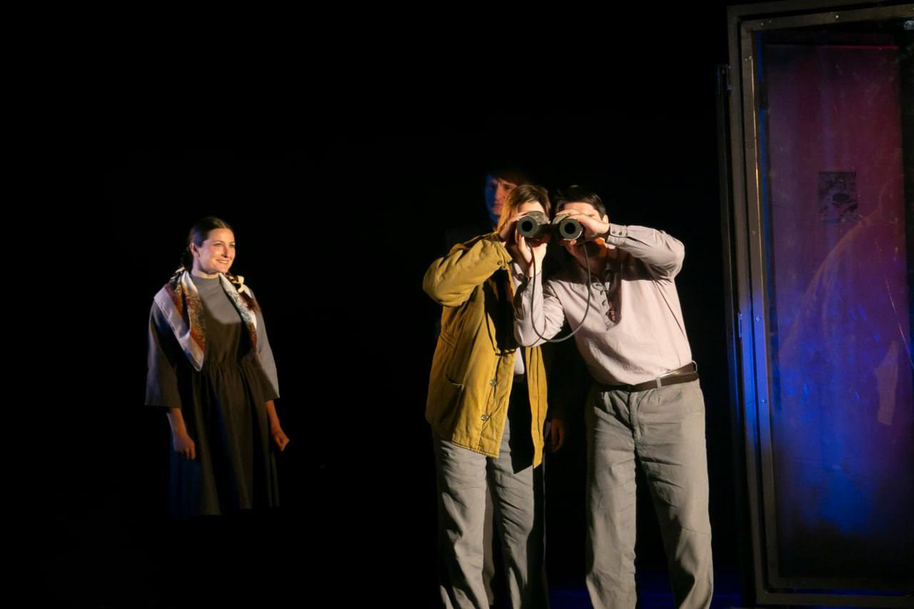 200 первокурсников Севастопольского колледжа информационных технологий и промышленности посетили спектакль «Вкус медной проволоки» на сценической площадке «Океан» в Севастопольском театре юного зрителя 200 первокурсников Севастопольского колледжа информационных технологий и промышленности посетили спектакль «Вкус медной проволоки» на сценической площадке «Океан» в Севастопольском театре юного зрителя