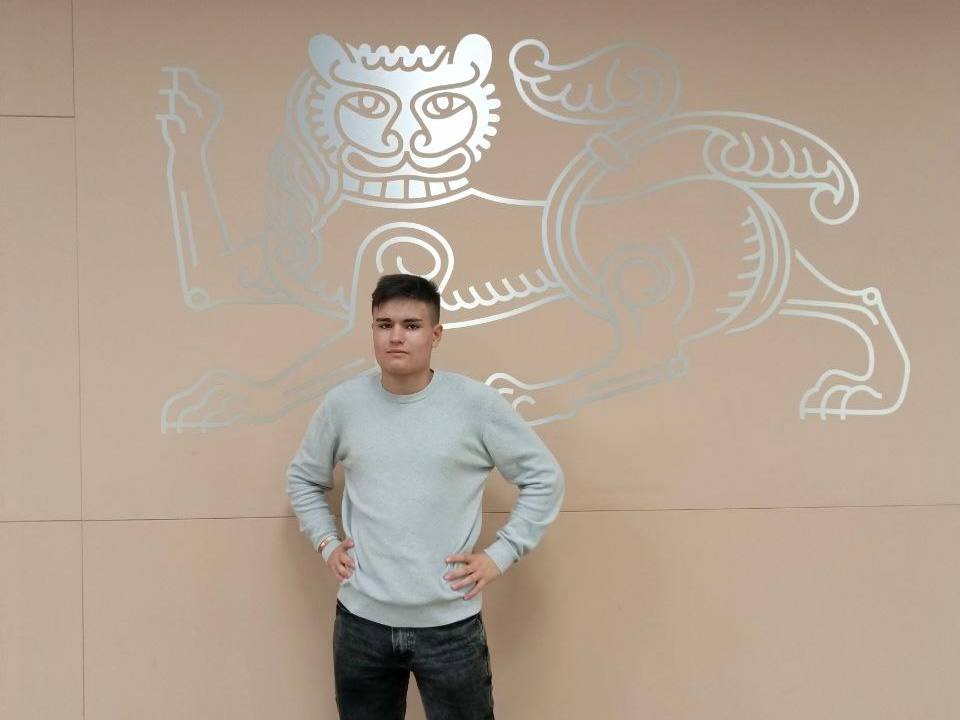 В Национальном центре «Россия» состоялось торжественное открытие марафона Знание.Наука. Просветительское событие объединяетболее 5 000 школьников, студентов, молодых ученых из 80 регионов России, а также Абхазии В Национальном центре «Россия» состоялось торжественное открытие марафона Знание.Наука. Просветительское событие объединяетболее 5 000 школьников, студентов, молодых ученых из 80 регионов России, а также Абхазии