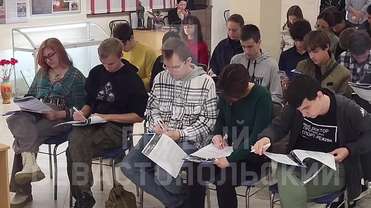 На 35-й береговой батарее пишут «Большой этнографический диктант»