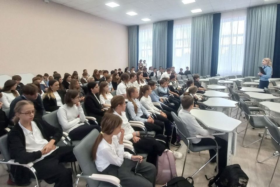 ����������� ���������� ������ �. ����������� �� ���� ������ � ���������� ������ ������� ������ � ��������� �� ���� ������������ ������������, �������������� � �������� � ������������ �����