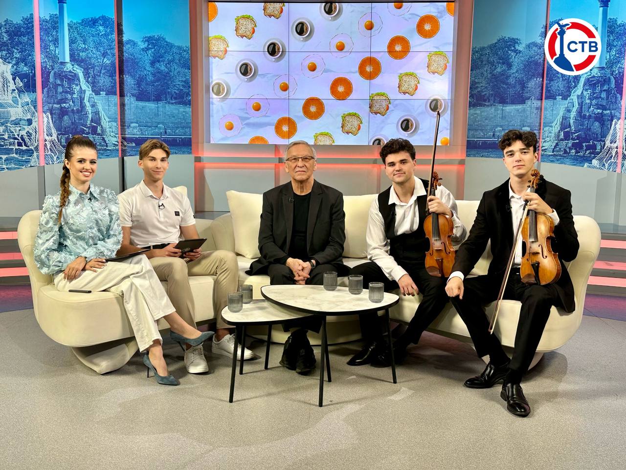 Последний день октября и пятница — два отличных повода превратить обычный день в праздничный Последний день октября и пятница — два отличных повода превратить обычный день в праздничный