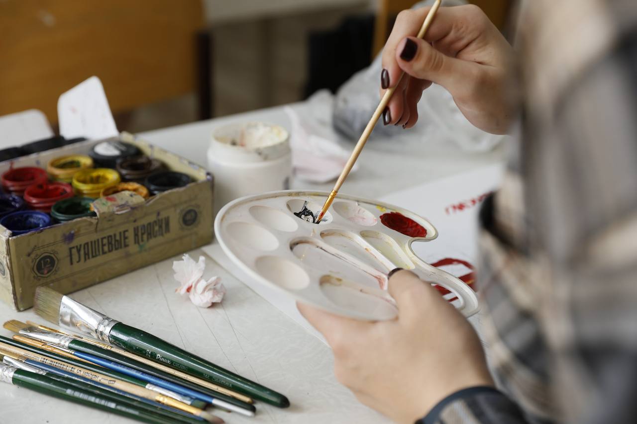 Сотрудники Госавтоинспекции Севастополя приняли участие в качестве жюри в региональном конкурсе детского рисунка «Дорога глазами детей» Сотрудники Госавтоинспекции Севастополя приняли участие в качестве жюри в региональном конкурсе детского рисунка «Дорога глазами детей»