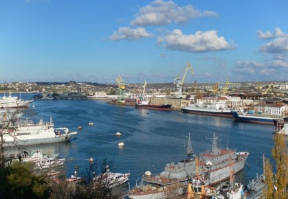 С полуночи движение по Крымскому мосту для электромобилей будет закрыто до особого распоряжения