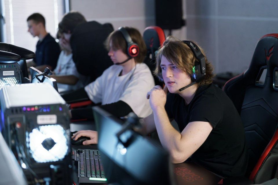 В Севастополе состоялись финалы турнира по киберспорту «Кубок Губернатора города Севастополя» В Севастополе состоялись финалы турнира по киберспорту «Кубок Губернатора города Севастополя»