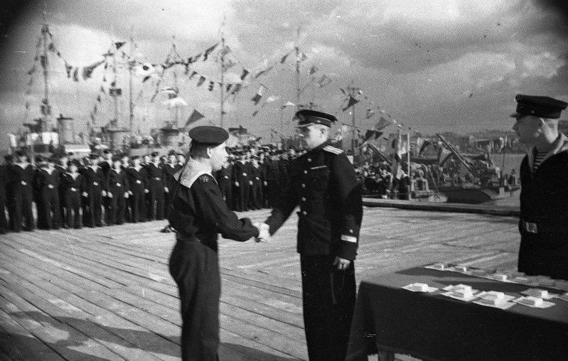 Награждение моряков Черноморского флота, 1944 год