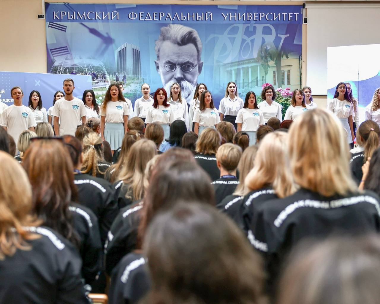 Делегация Севастополя приняла участие в окружном форуме для родителей и специалистов в сфере воспитания «Родители. Онлайн 2.0» Делегация Севастополя приняла участие в окружном форуме для родителей и специалистов в сфере воспитания «Родители. Онлайн 2.0»