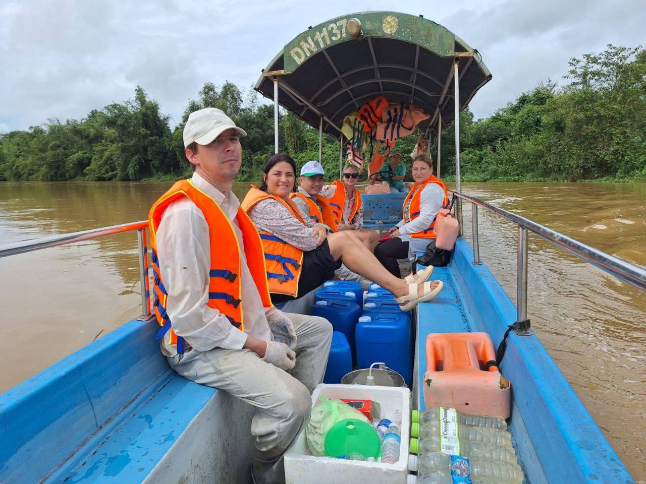 Севастопольские учёные исследуют экосистему вьетнамской реки Донгнай