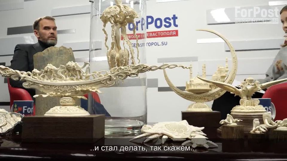 Работы мастера Олега Лохова пополняют частные коллекции и входят в перечень представительских подарков Кремля