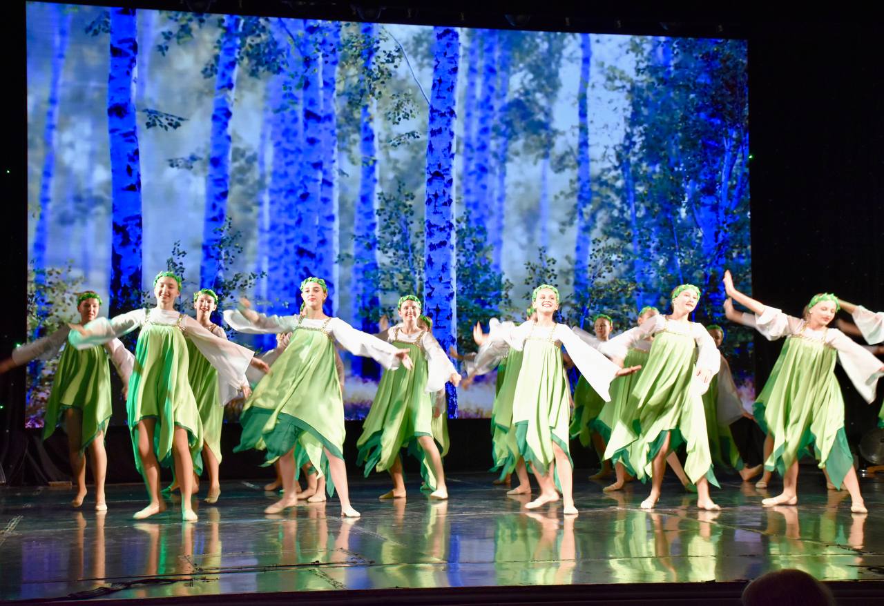 Чужих детей не бывает! Это точно знают, семьи севастопольцев, которые взяли под опеку или попечение детей, подарив им тепло и уют дома, ласку, заботу и поддержку Чужих детей не бывает! Это точно знают, семьи севастопольцев, которые взяли под опеку или попечение детей, подарив им тепло и уют дома, ласку, заботу и поддержку