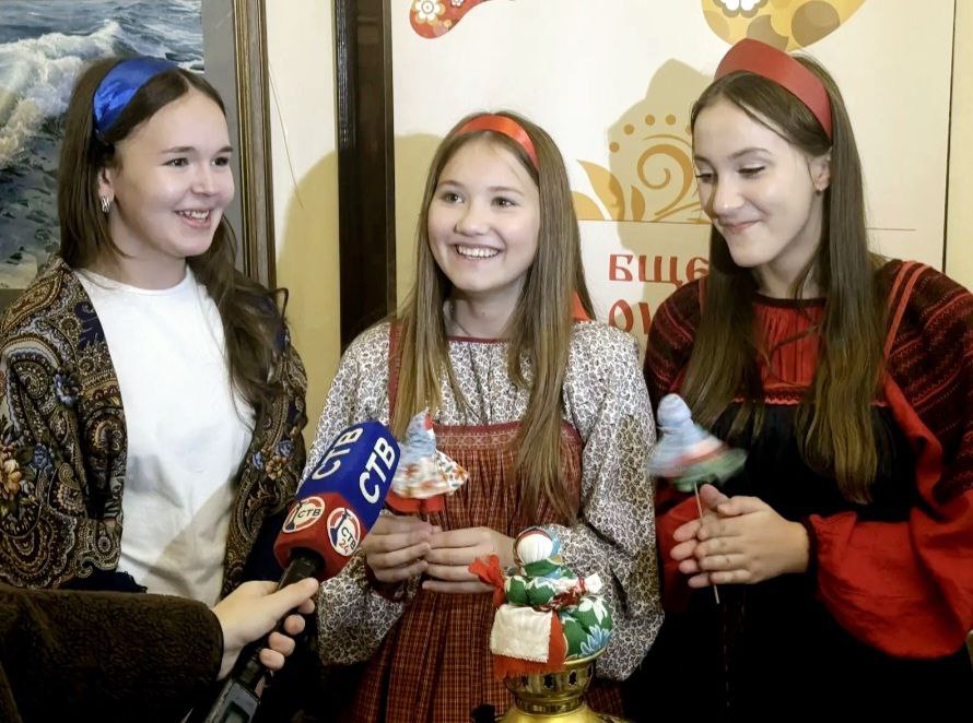 Выставка национально-культурных обществ прошла в Севастопольском центре культуры и искусств Выставка национально-культурных обществ прошла в Севастопольском центре культуры и искусств