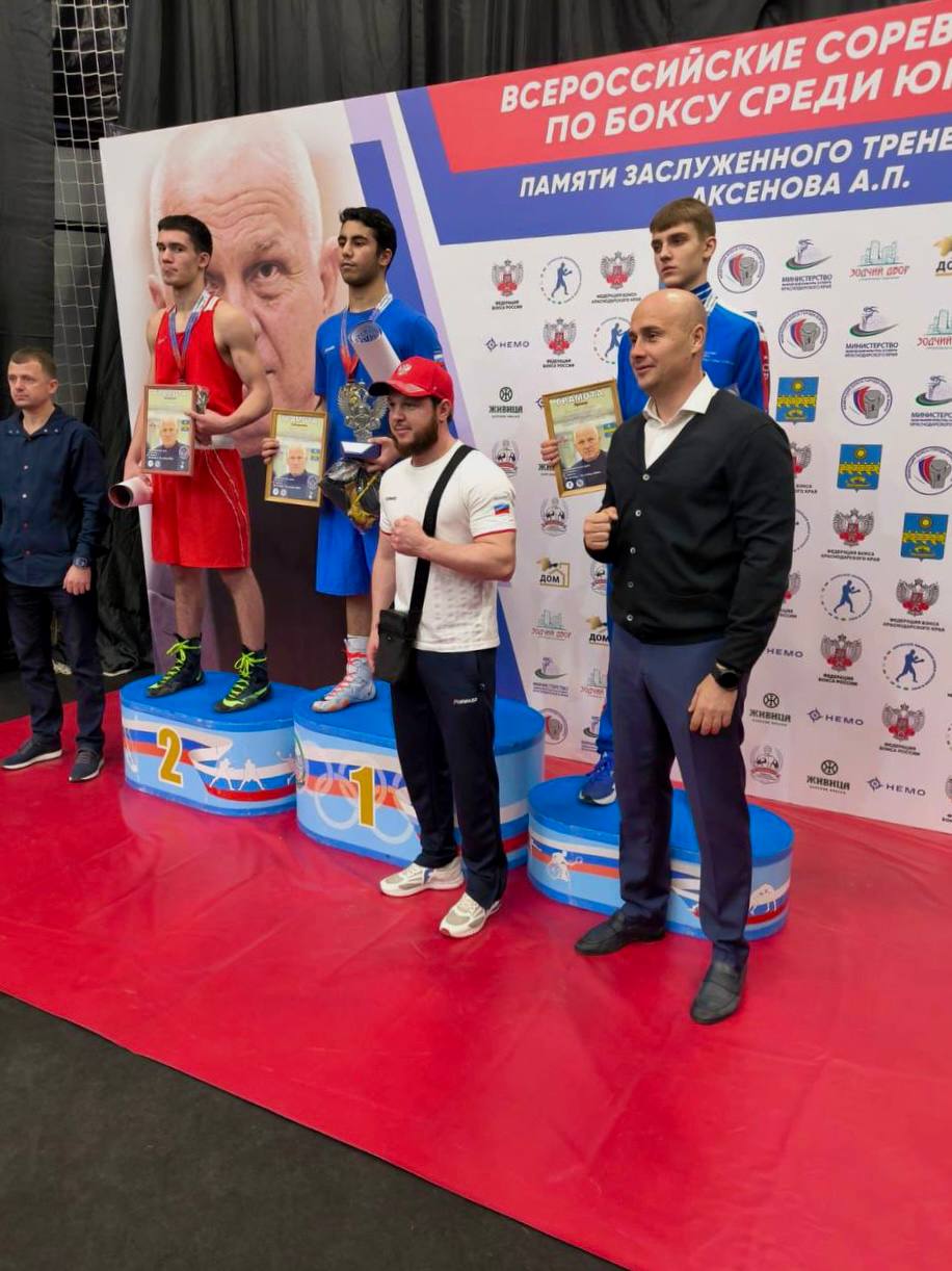 Севастопольские спортсмены везут медали со Всероссийских соревнований по боксу Севастопольские спортсмены везут медали со Всероссийских соревнований по боксу