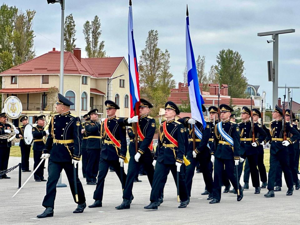  :           100-            ,   ...