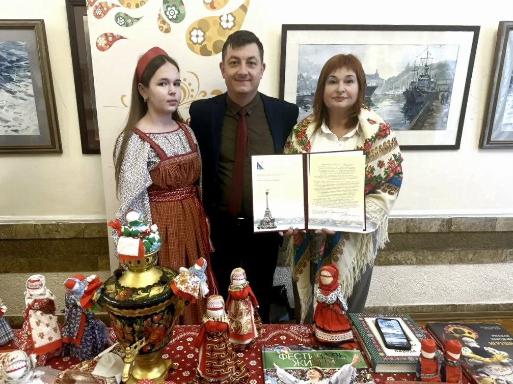 Выставка национально-культурных обществ прошла в Севастопольском центре культуры и искусств Выставка национально-культурных обществ прошла в Севастопольском центре культуры и искусств