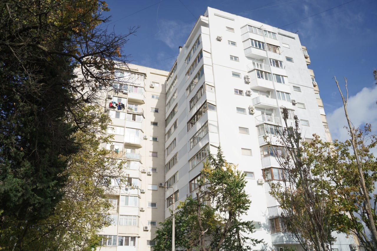 Севастопольский фонд капремонта досрочно начал обновлять фасады домов на проспекте Генерала Острякова Севастопольский фонд капремонта досрочно начал обновлять фасады домов на проспекте Генерала Острякова