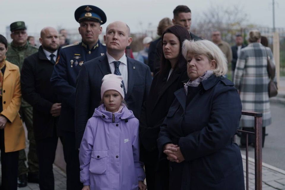 В Севастополе открыли мемориальную доску ефрейтору, Герою России Никите Мечтанову В Севастополе открыли мемориальную доску ефрейтору, Герою России Никите Мечтанову