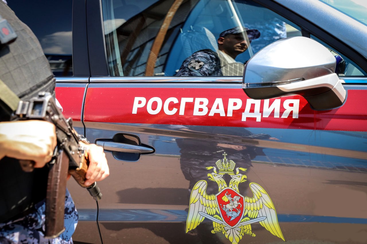 В Ялте задержали пьяного мужчину, стрелявшего из электрошокера в гостинице