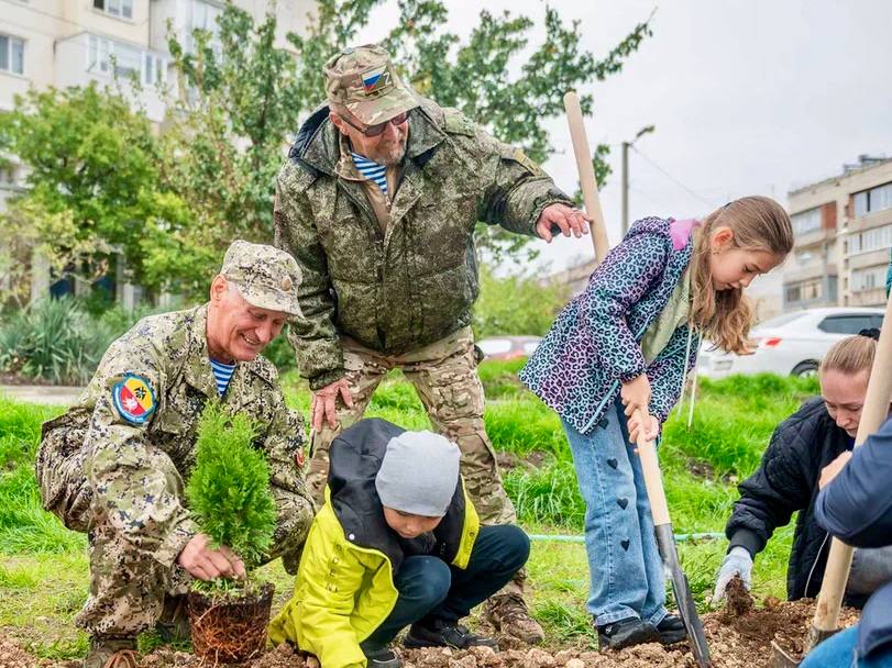 Более 25 тысяч человек поучаствовали в праздничных мероприятиях Дня народного единства Более 25 тысяч человек поучаствовали в праздничных мероприятиях Дня народного единства
