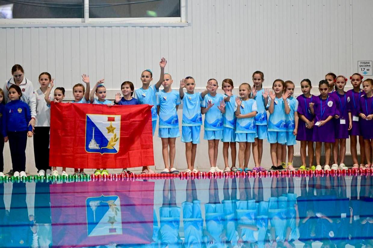 Севастопольские синхронисты стали победителями и призерами III Всероссийских соревнованиях по синхронному плаванию Севастопольские синхронисты стали победителями и призерами III Всероссийских соревнованиях по синхронному плаванию